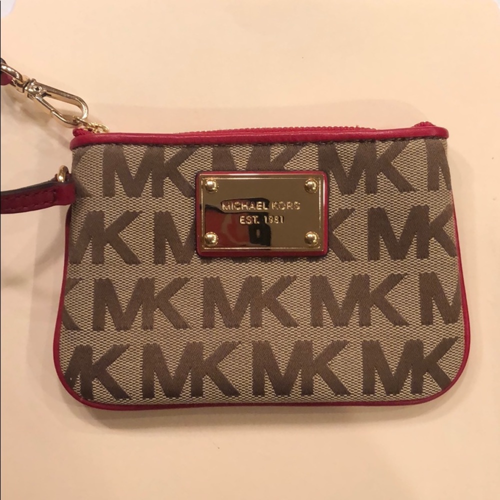 michael kors wristlet